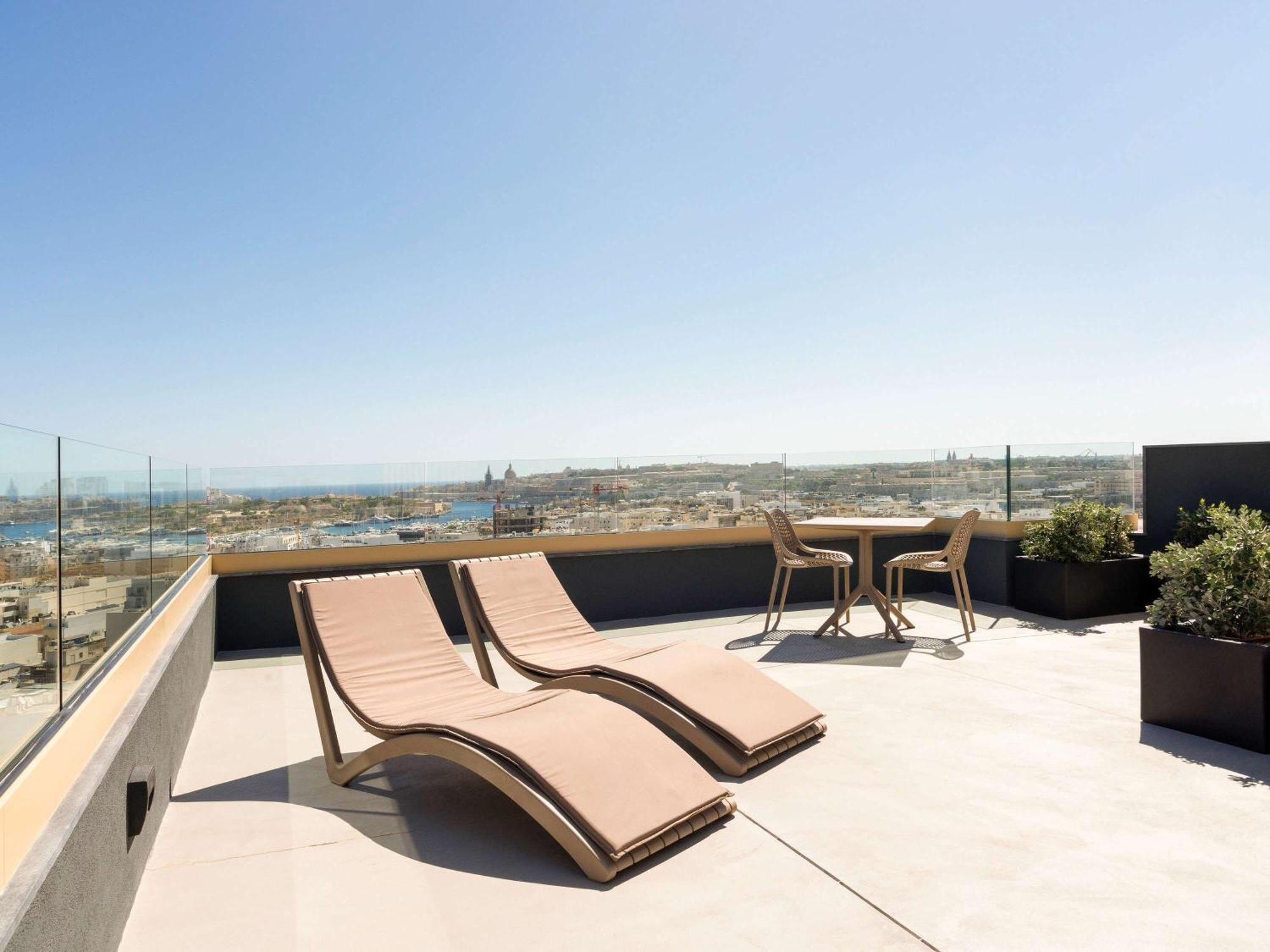 Aparthotel Adagio Malta Central Мсіда Екстер'єр фото